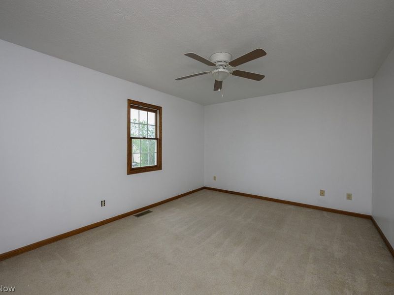 1597 Briarwood Way , Uniontown, OH 44685 Photo 18