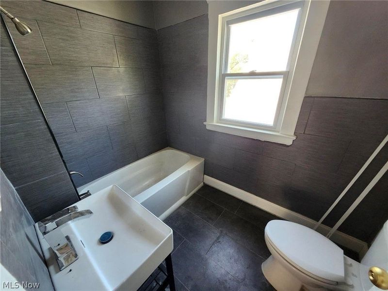 3285 E 137th Street, Cleveland, OH 44120 Photo 12
