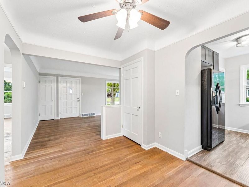 24230 Knickerbocker Road , Bay Village, OH 44140 Photo 15