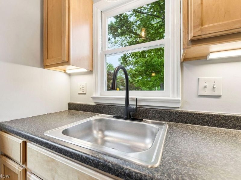 24230 Knickerbocker Road , Bay Village, OH 44140 Photo 17