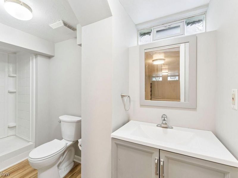 24230 Knickerbocker Road , Bay Village, OH 44140 Photo 40