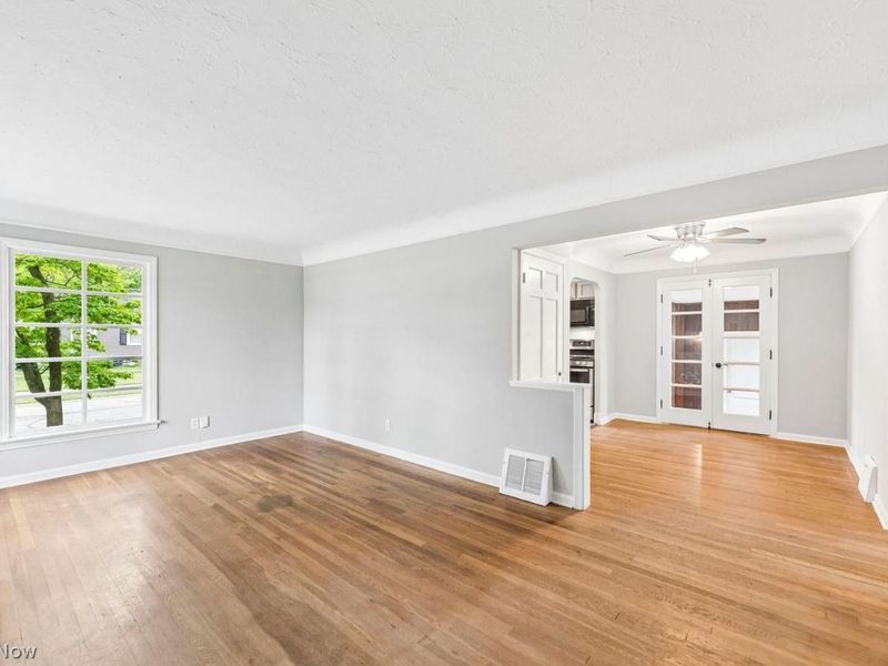 24230 Knickerbocker Road , Bay Village, OH 44140 Photo 5