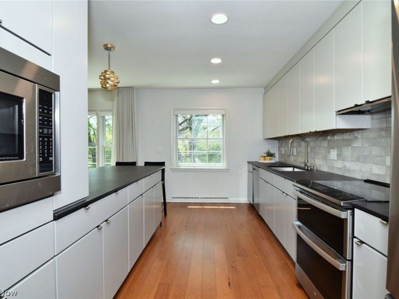 20101 N Park Boulevard , Unit 201, Shaker Heights, OH 44118 Photo 8