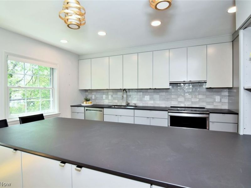 20101 N Park Boulevard , Unit 201, Shaker Heights, OH 44118 Photo 9