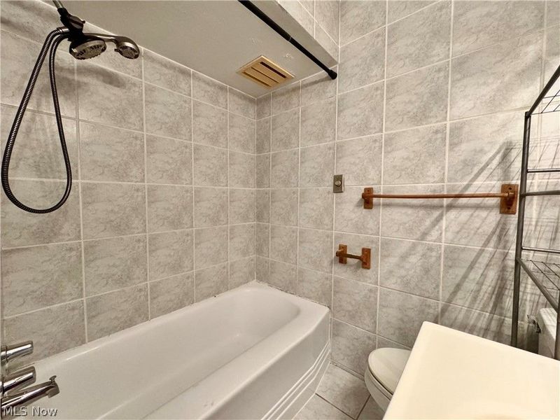 19493 Riverwood Avenue , Rocky River, OH 44116 Photo 19