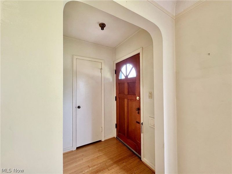 19493 Riverwood Avenue , Rocky River, OH 44116 Photo 7