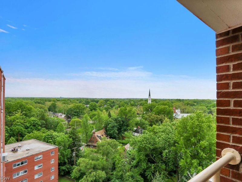 13900 Shaker Boulevard , Unit 1214, Cleveland, OH 44120 Photo 14