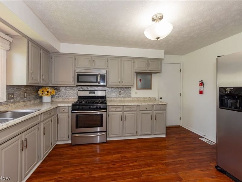 9010 Kirby Lane , Streetsboro, OH 44241 Photo 12
