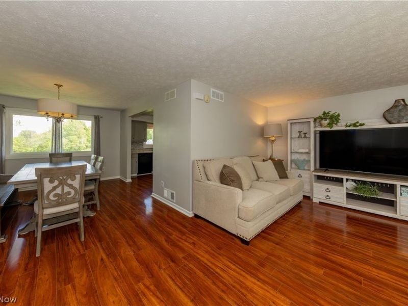 9010 Kirby Lane , Streetsboro, OH 44241 Photo 3