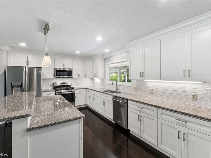 8161 State Road , North Royalton, OH 44133 Photo 3