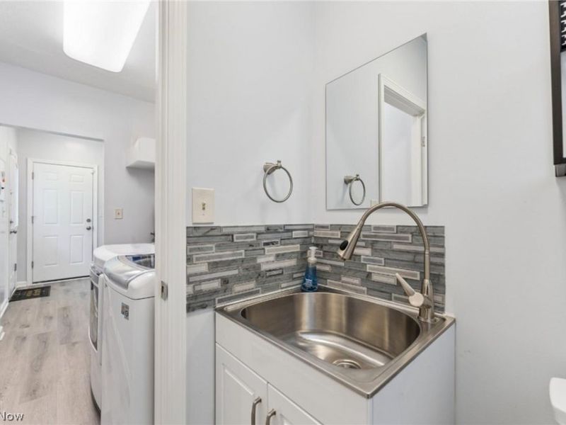 8161 State Road , North Royalton, OH 44133 Photo 32