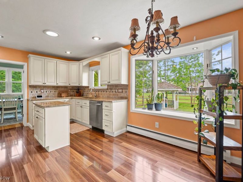 34008 Detroit Road , Avon, OH 44011 Photo 17