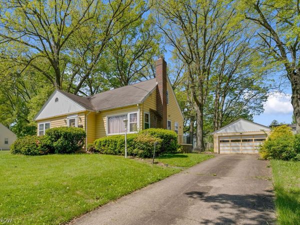 132 S Main Street , Youngstown, OH 44515