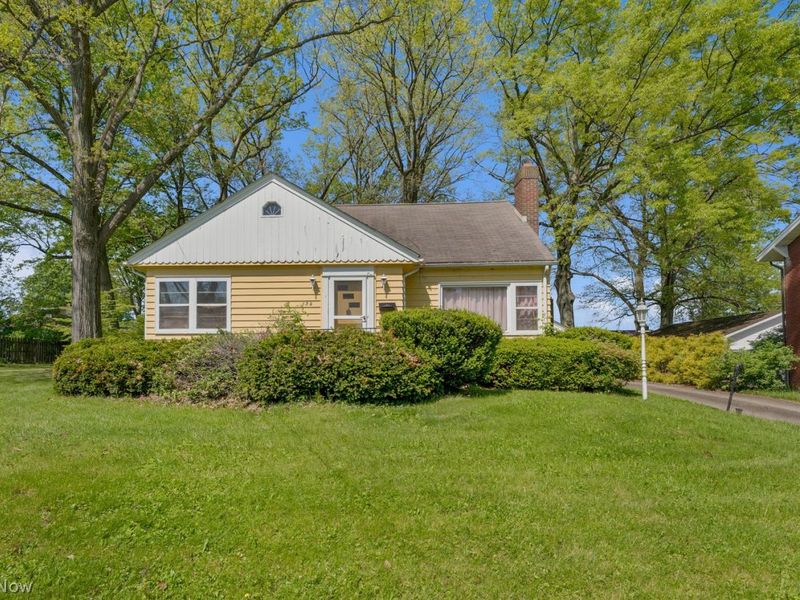 132 S Main Street , Youngstown, OH 44515 Photo 2