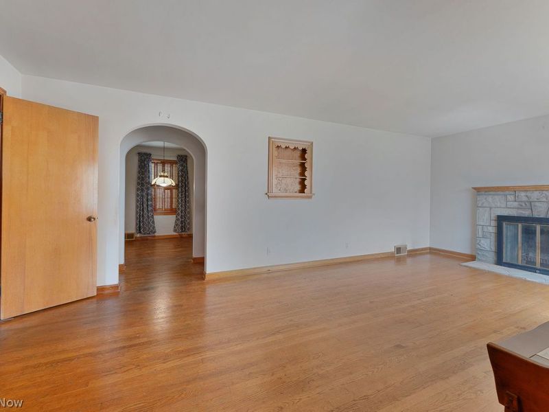 132 S Main Street , Youngstown, OH 44515 Photo 6