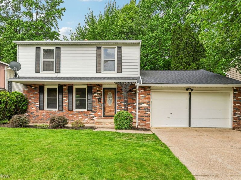 387 Ridgewood Drive , Eastlake, OH 44095 Photo 1