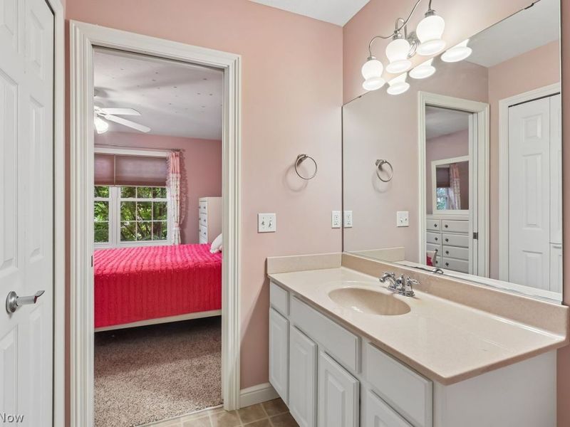 8295 Hemingway Lane , Concord Township, OH 44060 Photo 31