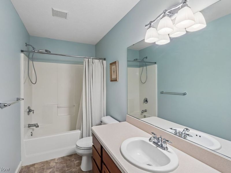 8295 Hemingway Lane , Concord Township, OH 44060 Photo 36