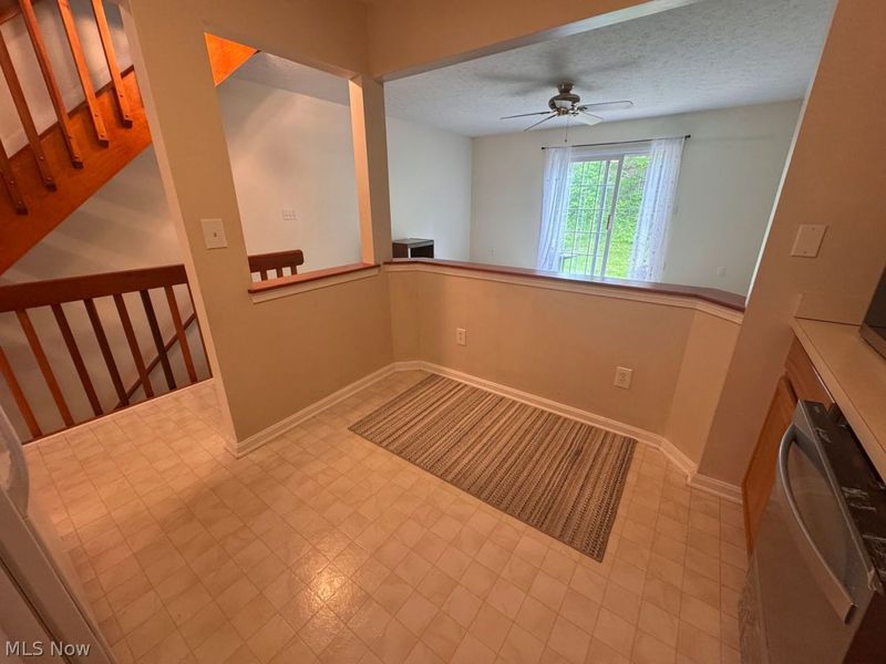 643 Almas Court , Brunswick, OH 44212 Photo 7
