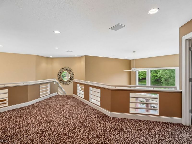 3700 Forest Oaks Drive , Akron, OH 44333 Photo 25