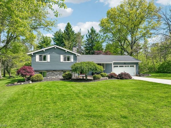 5113 W Bath Road , Akron, OH 44333