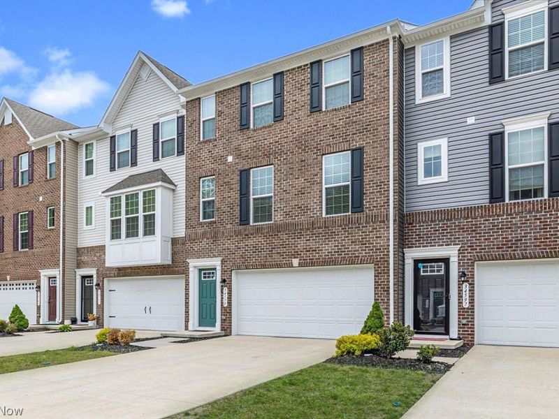 34579 Ethan Way , Willoughby, OH 44094 Photo 2