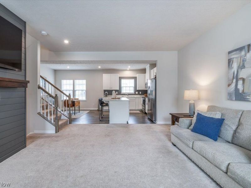 34579 Ethan Way , Willoughby, OH 44094 Photo 8