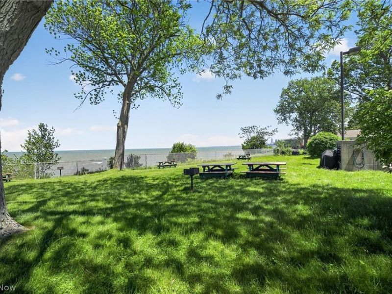 11720 Edgewater Drive , Unit 204, Lakewood, OH 44107 Photo 17