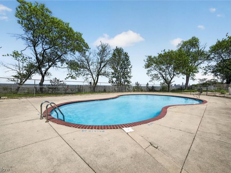 11720 Edgewater Drive , Unit 204, Lakewood, OH 44107 Photo 18