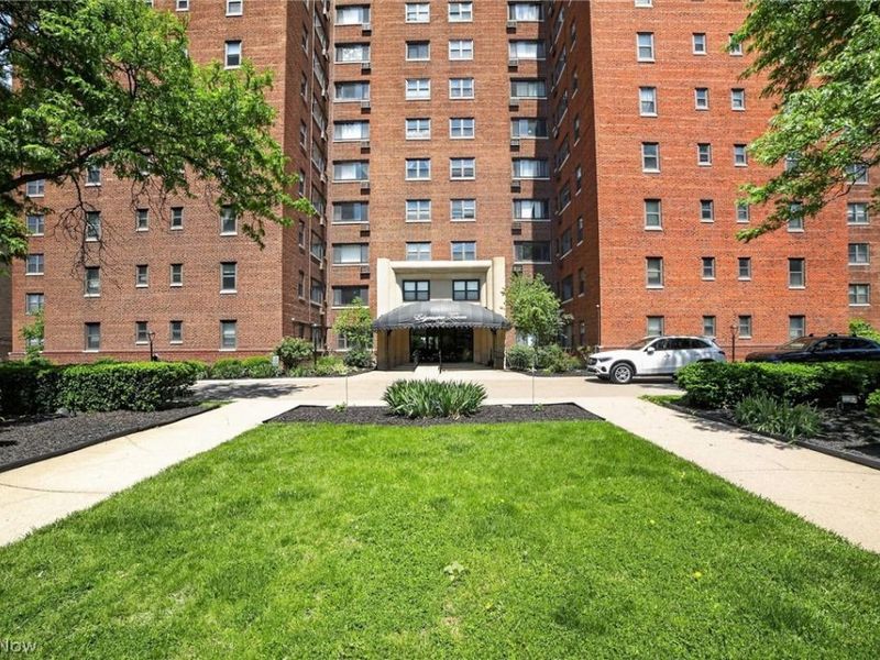 11720 Edgewater Drive , Unit 204, Lakewood, OH 44107 Photo 2