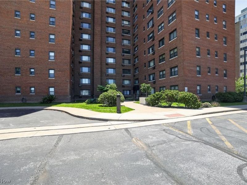 11720 Edgewater Drive , Unit 204, Lakewood, OH 44107 Photo 25