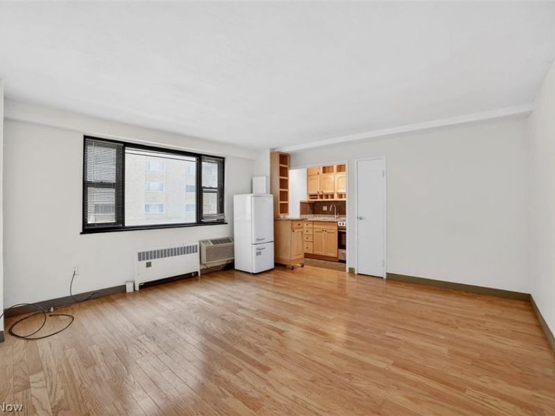 11720 Edgewater Drive , Unit 204, Lakewood, OH 44107 Photo 6
