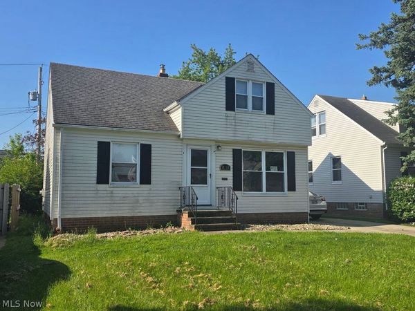 13706 Shady Oak Boulevard , Garfield Heights, OH 44125