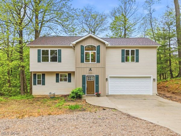 215 Forest Drive, Bedford, OH 44146