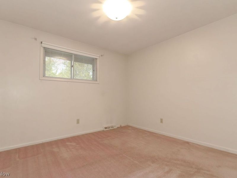 5823 Ridgebury Boulevard , Cleveland, OH 44124 Photo 14