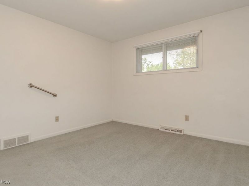 5823 Ridgebury Boulevard , Cleveland, OH 44124 Photo 18