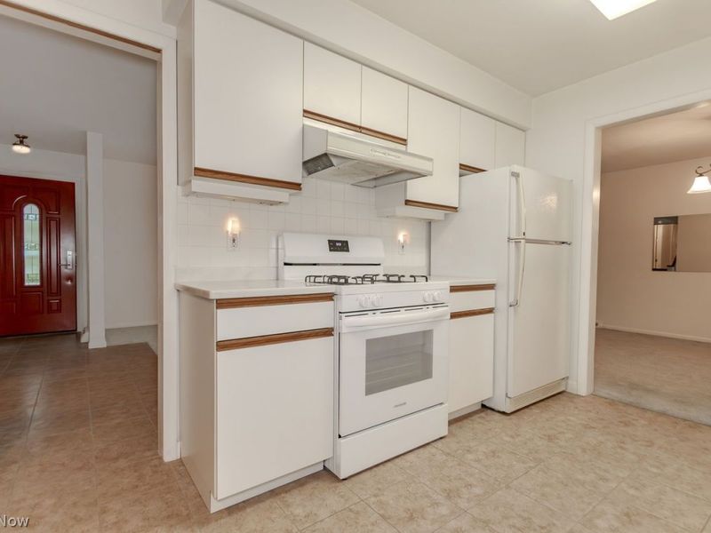 5823 Ridgebury Boulevard , Cleveland, OH 44124 Photo 7
