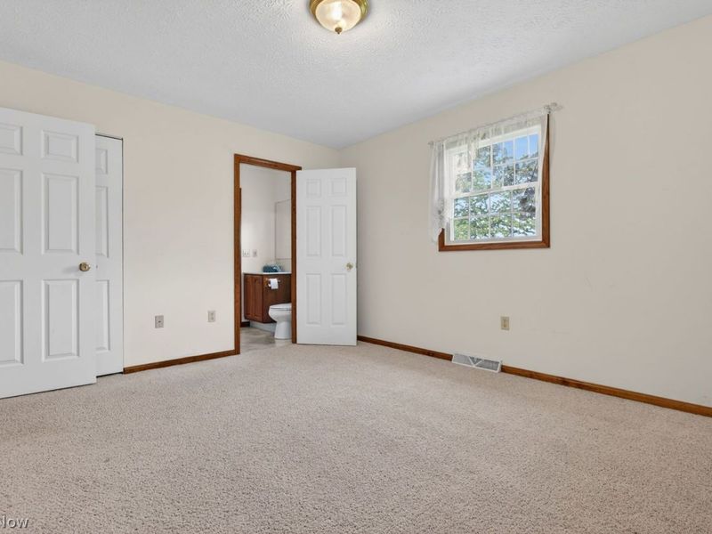 12002 W Lake Road , Vermilion, OH 44089 Photo 25