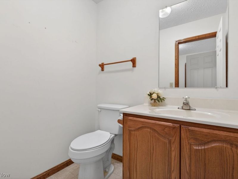 12002 W Lake Road , Vermilion, OH 44089 Photo 33