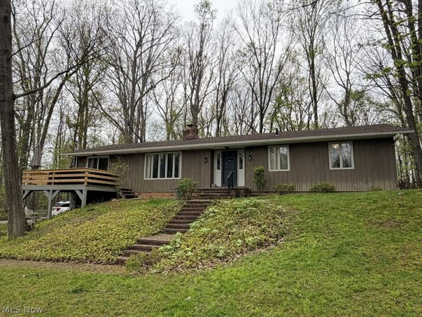 94 Pinecrest Drive , Bedford, OH 44146