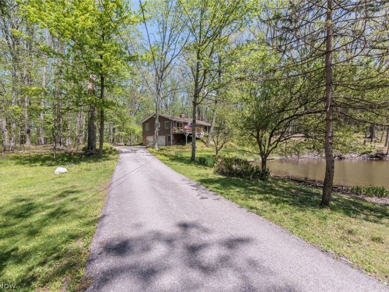 94 Pinecrest Drive , Bedford, OH 44146 Photo 21