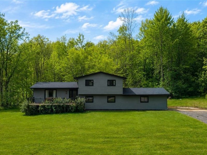 8821 Valley Lane , Chagrin Falls, OH 44023 Photo 2