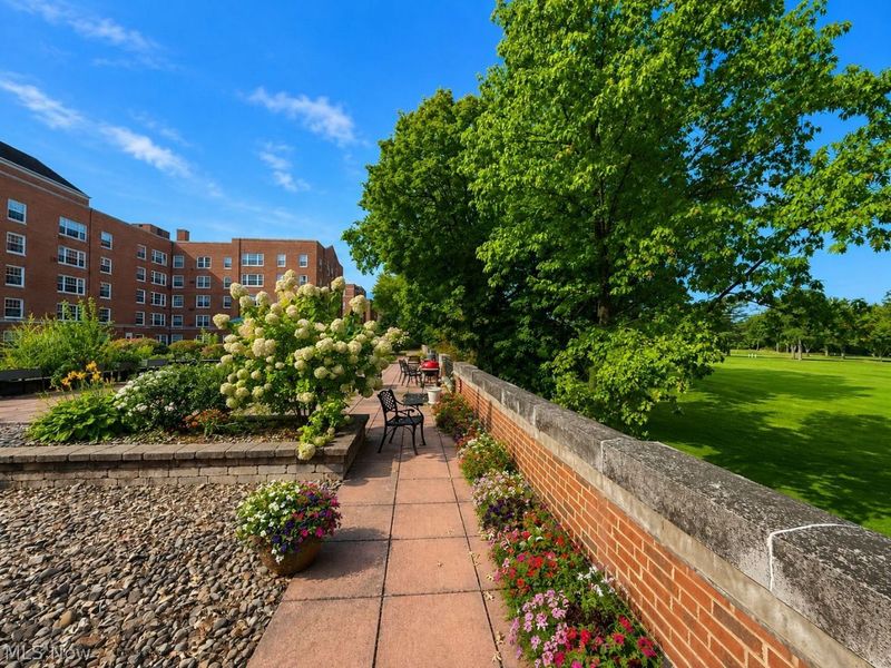 19101 Van Aken Boulevard , Unit 219, Shaker Heights, OH 44122 Photo 29