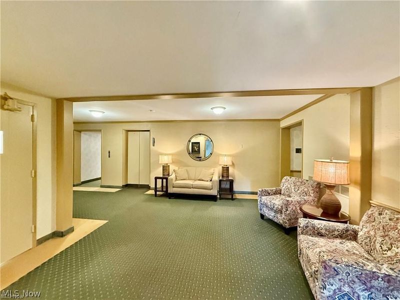 19101 Van Aken Boulevard , Unit 219, Shaker Heights, OH 44122 Photo 31