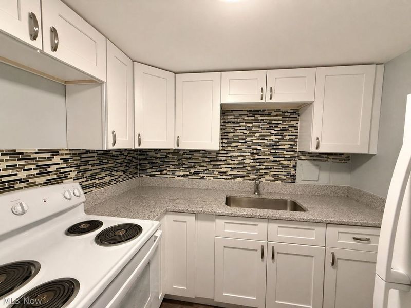 19101 Van Aken Boulevard , Unit 219, Shaker Heights, OH 44122 Photo 6