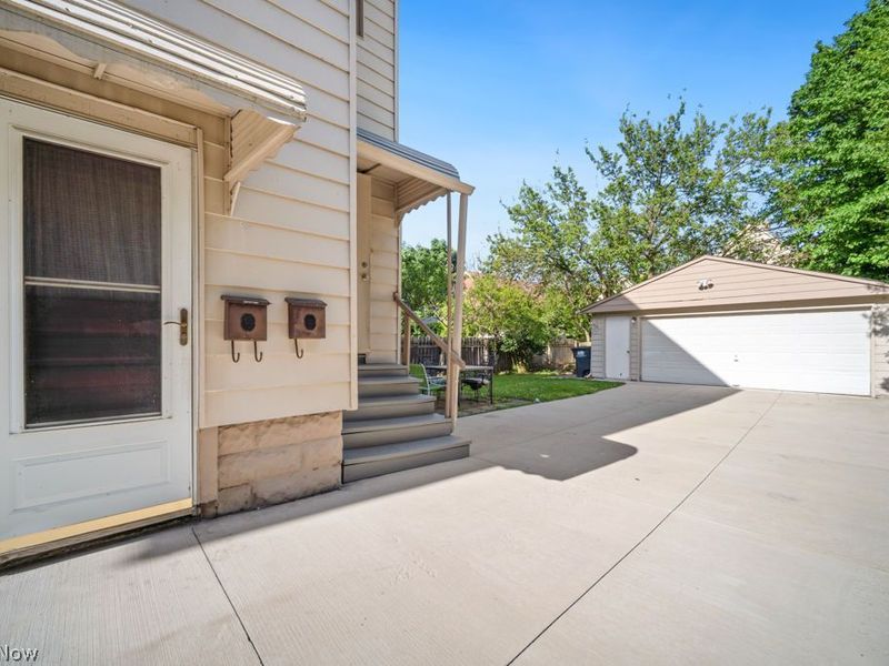 2023 Robin Street , Lakewood, OH 44107 Photo 6