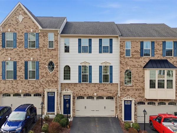 404 Aprilmae Way , Pittsburgh, PA 15237