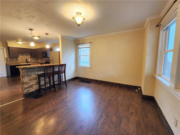 8 Riverside Ct , Pittsburgh, PA 15238