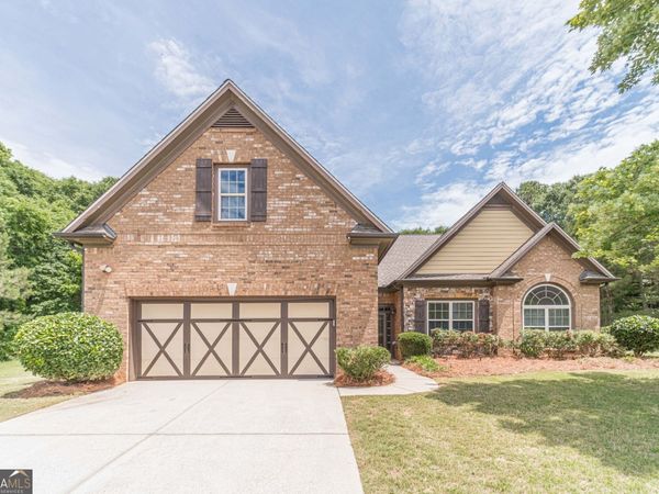 997 Spanish Moss Trail, Loganville, GA 30052