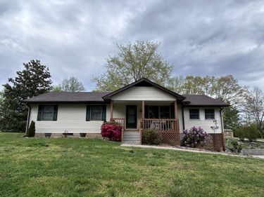 5763 E KY Hwy 90 , Albany, KY 42602